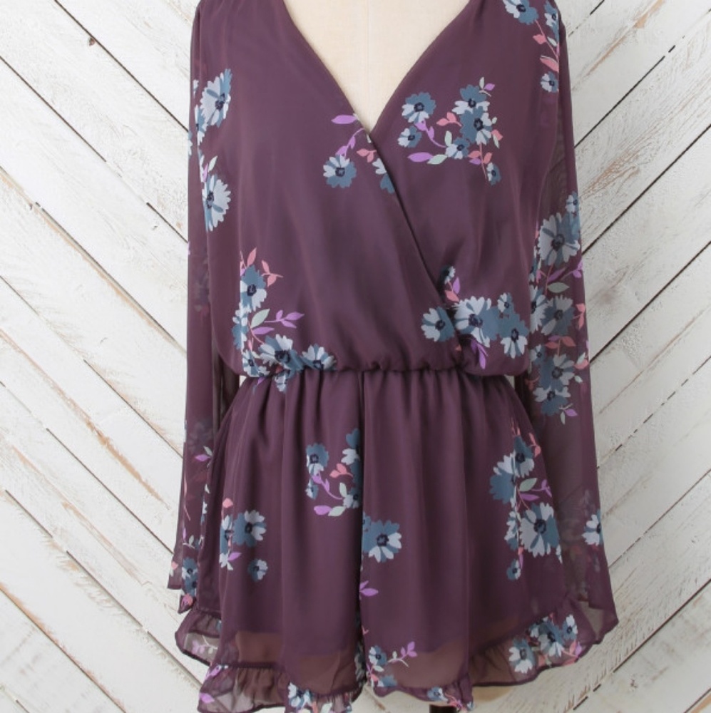 Altar'd State Front Wrap Romper Ruffle Bottom - Picture 4 of 4